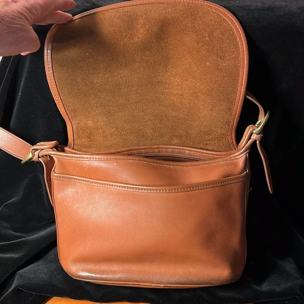 Coach Brown Leather Shoulder Bag - Picture 7 of 11